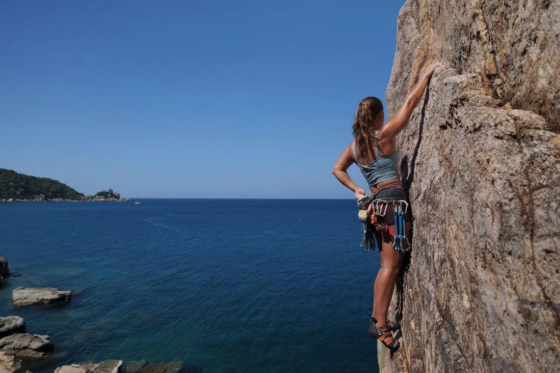Crema solar para escalada: cómo elegir la mejor protección en roca y exterior
