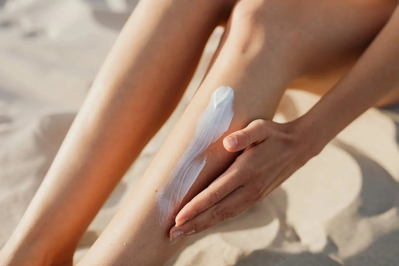 Diferencias entre SPF 50 vs SPF 100: ¿Cuál protege más y cuál es mejor para tu piel?